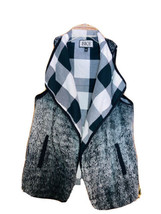 Black Fleece  Vest Flannel Plaid Lined Size M Collarless Loose Fit Pocke... - $18.88