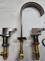 Signature Hardware 457579 Ultra Widespread Bath Faucet - Oil Rubbed Bronze - $4,512.91 MXN