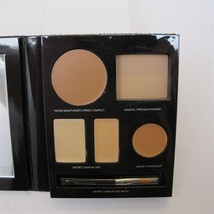 Laura Mercier The Flawless Face Book Palette ( SAND) NO BOX - $21.77