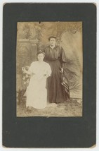 Antique Circa 1880s Large Cabinet Card Two Lovely Women Holding Umbrellas - £12.41 GBP