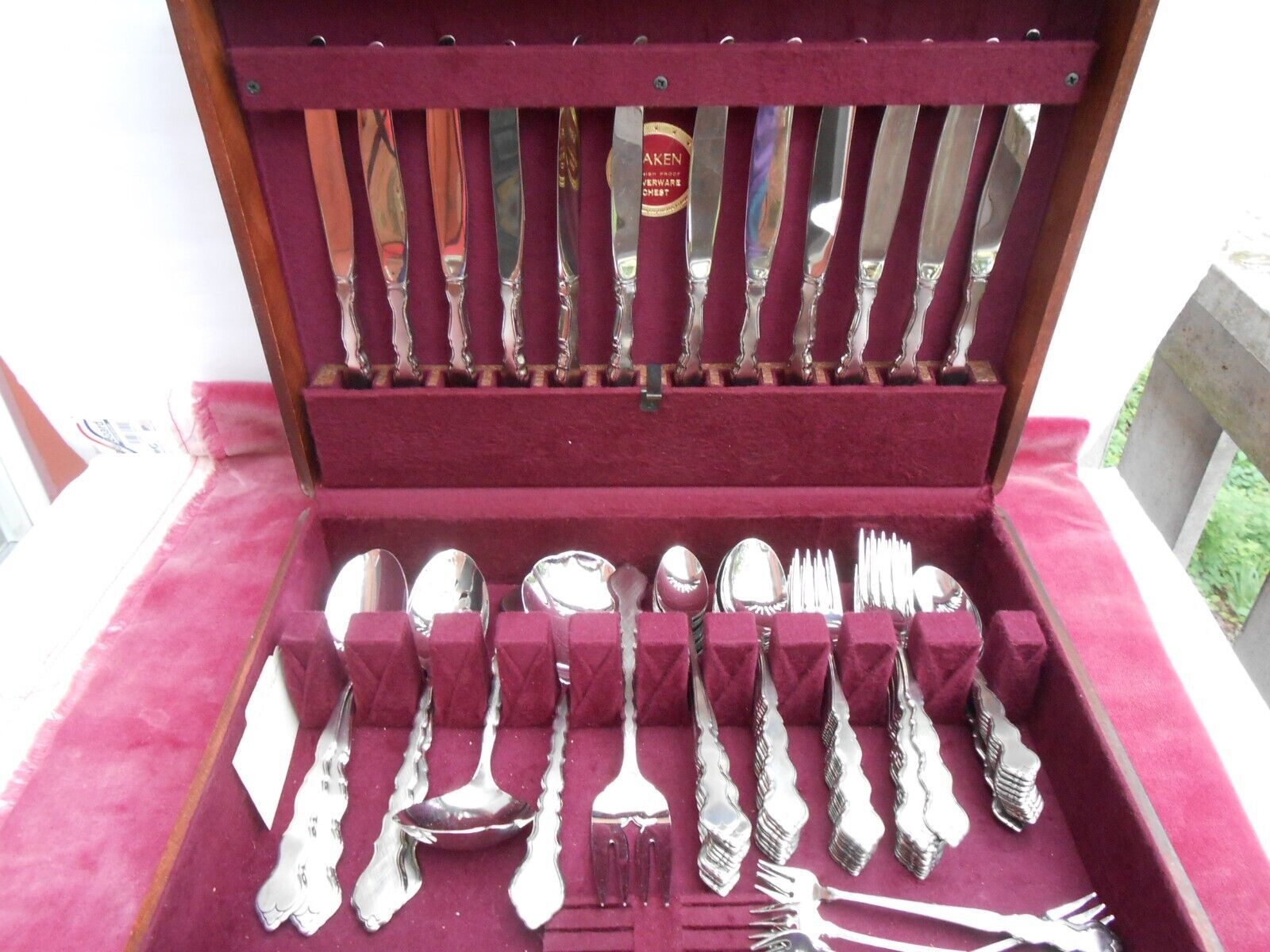 90 pc Oneida DISTINCTION DELUXE STAINLESs 12 Pl Settings fork + serving pieces - £387.64 GBP