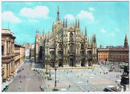 Italy Postcard Milano Duomo Square Dome Place - $2.96