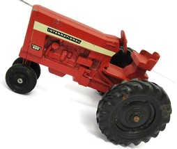 Vintage Ertl International Harvester Farmall  Tractor  656 Red Die Cast - £31.64 GBP