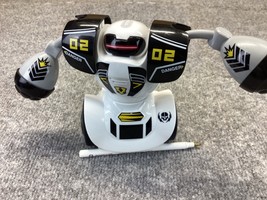 Battle Bots Rc Robot Sharper Image Multiplayer Combat Toy Tested Works No Remote - £10.88 GBP