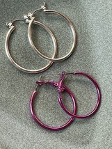 Lot of Thin Tubular SIlvertone &amp; Bright Metallic Pink Hoop Earrings for Pierced - £7.41 GBP