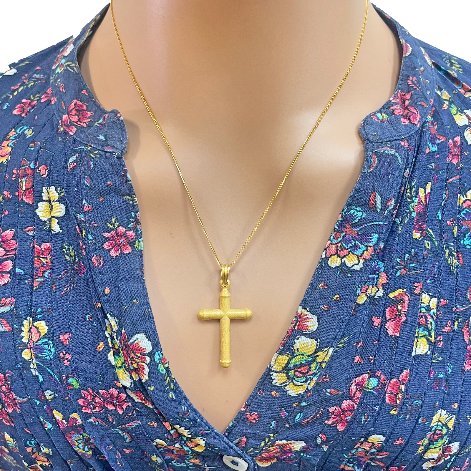 22ct Yellow Gold Matt Cross Pendant 35mm Length 19mm Width Item image 9