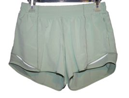Lululemon Hotty Hot Light Green Shorts Size 8 Inseam 3.5&quot; Built in Underwear - £21.55 GBP