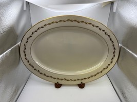 Lenox Fine China GOLDEN WREATH 16 1/4&quot; Oval Serving Platter - $1,844.19 MXN