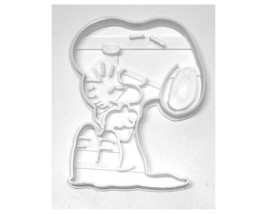 Snoopy Hugging Woodstock Charlie Brown Peanuts Comics Cookie Cutter USA PR3495 - £3.07 GBP