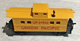 Life-Like Freight Car Union Pacific Caboose 49940 HO VERY NICE Hobby Tra... - $9.41