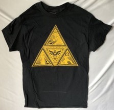 Legend Of Zelda Men&#39;s small T Shirt Black Gold Pyramid Retro Nintendo Gamer - £13.18 GBP