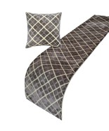 The Homecentric  - Velvet Crossroads Gray Decorative Bed Runner and Pill... - $1,138.32 MXN+