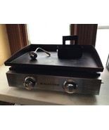 22” BLACK STONE GRIDDLE good condition Camping Outdoors Stove Griddle RV - $122.24 CAD