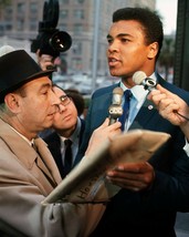 Cassius Clay &amp; Howard Cosell 8X10 Photo Boxing Picture Muhammad Ali - £3.87 GBP