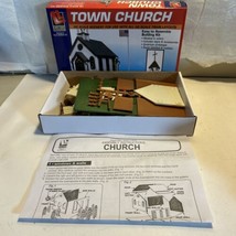 Town Church Life-Like Trains HO Scale Building Kit Model 433-1350 - £7.88 GBP
