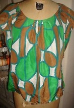 Diane Von Furstenberg Green &amp; tan Geometric print 100% Silk blouse 4 NICE - $28.65