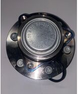 2007-2014 GENUINE GM FRONT WHEEL HUB &amp; BEARING, NEW OEM PART, P/N 20883242 - $9,107.10 MXN