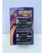 Cycling - Pair of Bicycle Safelite flashing 1/2&quot; bike pedals - $203.69 MXN
