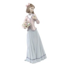 Lladro #7644 &quot;Innocence in Bloom&quot; Young Woman with Ringlets and Flowers Retired! - $187.11