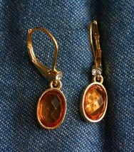 Elegant Honey Cut Glass Gold-tone Pierced Drop Earrings 1990s vintage 1/2&quot; - £10.13 GBP