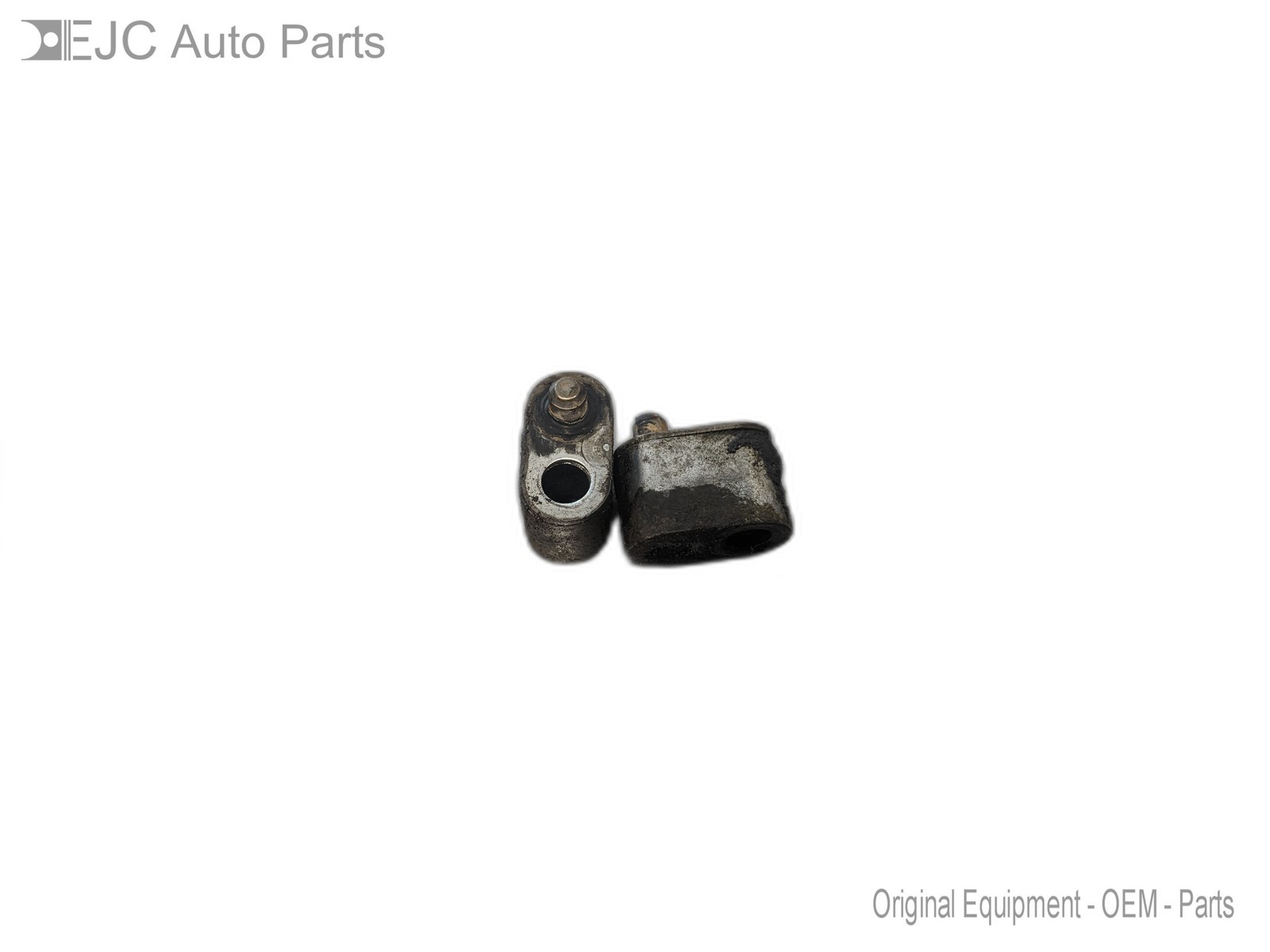 Cylinder Head Cap For 03-04 GMC Yukon  4.8 - $20.74