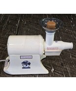 VINTAGE!! The Champion Juicer (G5-NG-853S) Heavy Duty Juicer - Tested Off White - $255.94 CAD