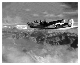 Consolidated B-24 Liberator Heavy Bomber In Flight 8X10 WW2 Wwii Photo - £6.67 GBP
