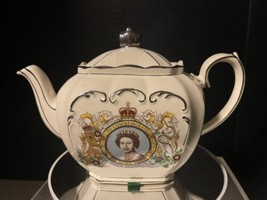 English Sadler Cube Teapot to Commemorate Queen Elizabeth II Silver Jubilee 1977 - £114.91 GBP