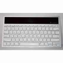 EUC Logitech k760 Wireless Bluetooth Solar Powered Keyboard Model #Y-R00... - $49.50