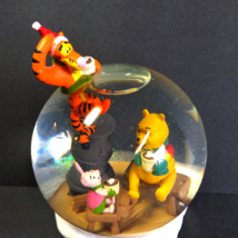 Disney Snow Globe Winnie the Pooh Tigger Hallmark 2014 Piglet Very Merry Xmas - £39.01 GBP