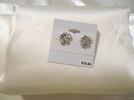 Department Store Silver Tone Cubic Zirconia Jeweled Stud Earrings Y400 - $16.31