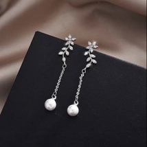Flower Pearl Dangle Drop Earrings for Women - £7.98 GBP