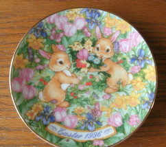Avon &quot;Easter Bouquet&quot; 1996 Plate porcelain 22k gold trim artist Ann Wilson mint - £9.37 GBP
