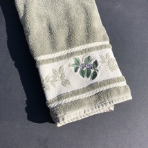 Green w Purple Berries Bath Towel Santens Cotton 24&quot; x 44.5&quot; Made in USA - £9.37 GBP