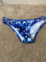 Forever 21 Women&#39;s Print Bikini Bottom Swim Size Medium - £27.76 GBP