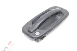 99-06 CHEVROLET SILVERADO 2500 HD FRONT RIGHT EXTERIOR DOOR HANDLE Q0950 image 2