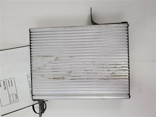 Audio Equipment Radio Amplifier 6 Speaker Fits 95-99 AVALON 38227241Single Co... Item image 9