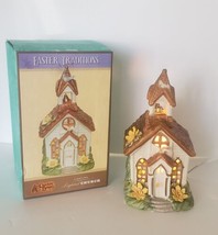 Cracker Barrel Easter Traditions Light Up Church w Bell Doves Flower Accent  - £19.58 GBP