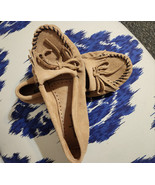 Minnetonka Kilty Suede Moccasin Taupe - $20.54