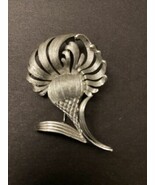 Monet Brooch Pin Silver Tone Textured Detailed Flower Floral 2” Vintage ... - $422.95 MXN