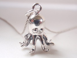 Octopus 925 Sterling Silver Necklace Corona Sun Jewelry ocean sea calamari - £16.64 GBP