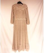 Wedding Gown Creme Beige Color Full Length Beaded Floral Long Sleeves - €301,14 EUR