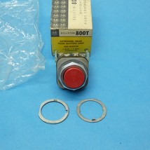 Allen Bradley 800T-B6A Series N 30.5 MM Push Button Ext Head Red Momentary - $372.30 MXN