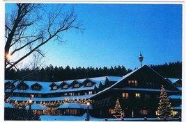 Vermont Postcard Stowe Trapp Family Lodge At Dusk In Winter - £1.69 GBP