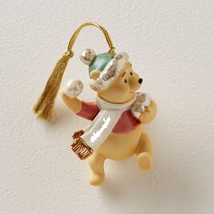 Lenox Disney Winnie The Pooh Figurine Ornament Winter Fun Snowball Fight... - £43.45 GBP