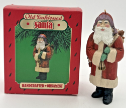 1986 Hallmark Old Fashioned Santa Christmas Ornament SKU U214 - £11.98 GBP