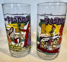 Hardees THE FLINTSTONES Lot of 2 Glasses ~ Going To The Drive In &amp; Snorkasaurus - £14.07 GBP