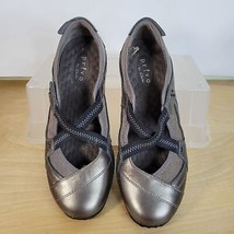 Womans Privo by Clarks Pewter/bronze Flats Leather upper Size 8 - £21.88 GBP