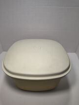 Vintage Tupperware 886-16 Yellow Colander Bowl Set w/ Lid Strainer Inser... - $14.83