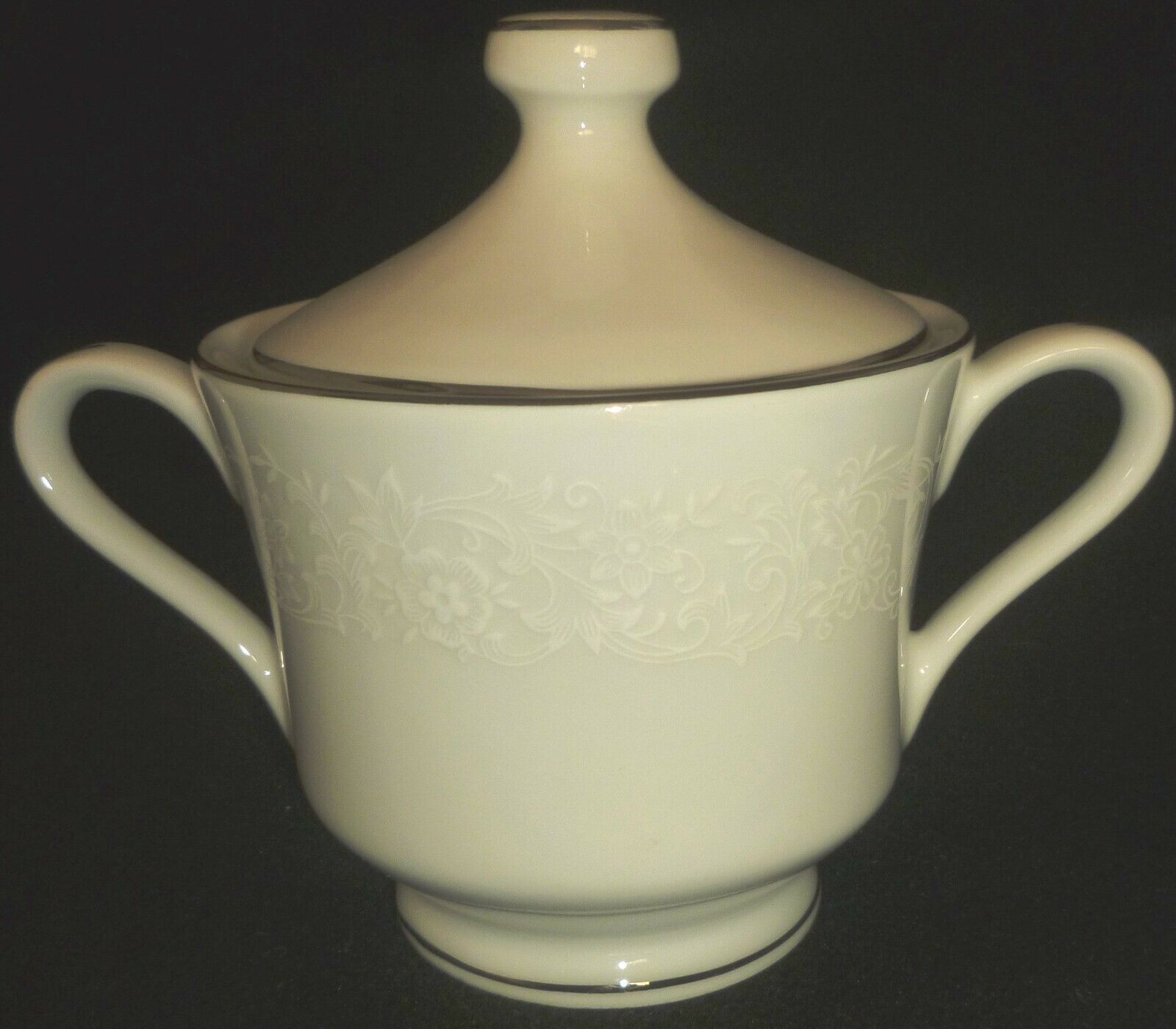 VINTAG FINE CHINA OF JAPAN AMBIANCE COLLECTION WHITE BOUQUET PLATINUM SU... - $12.00